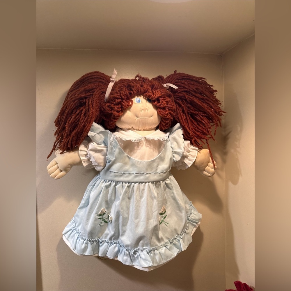 21” Vintage 1978 The Little People Soft
Sculpture Xavier Roberts Cabbage Patch